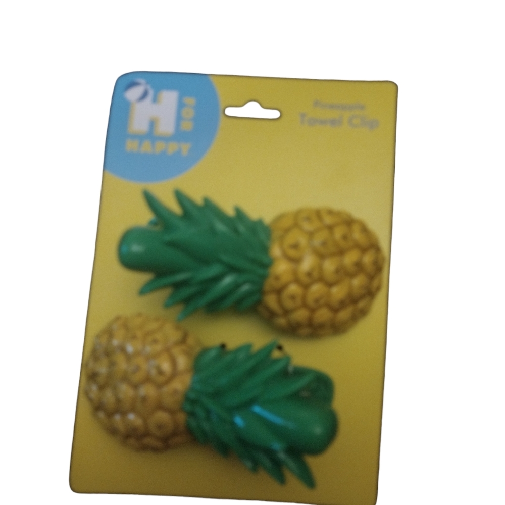 Nwt towel clips